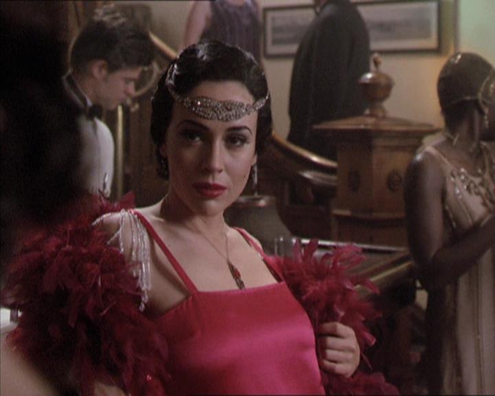 Charmed-Online-dot-214PardonMtPast0815.jpg