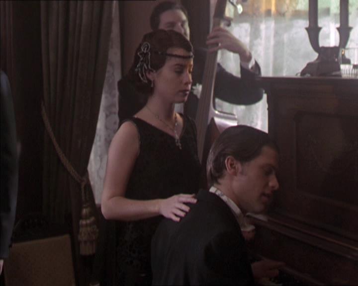 Charmed-Online-dot-214PardonMtPast0829.jpg