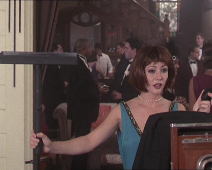Charmed-Online-dot-214PardonMtPast0839.jpg