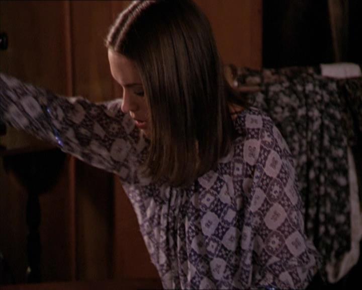Charmed-Online-dot-214PardonMtPast1006.jpg