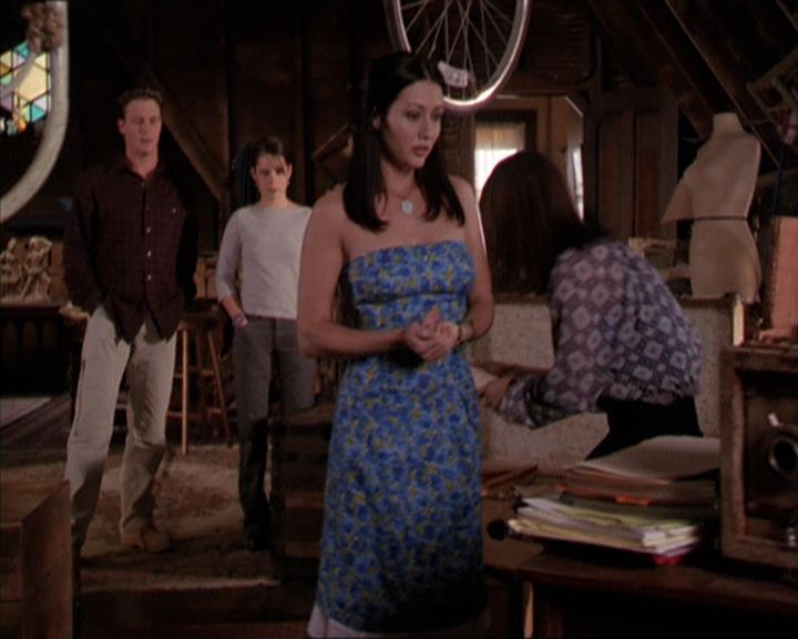 Charmed-Online-dot-214PardonMtPast1103.jpg