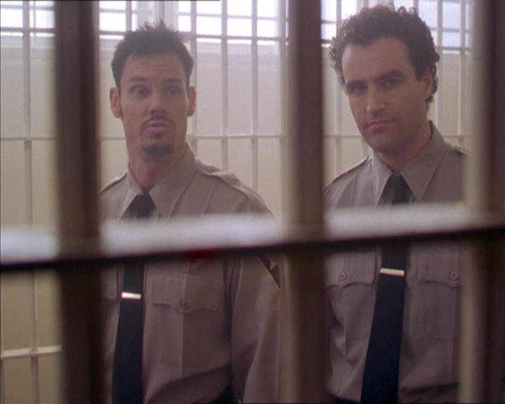 Charmed-Online-dot-215GiveMeASign0021.jpg