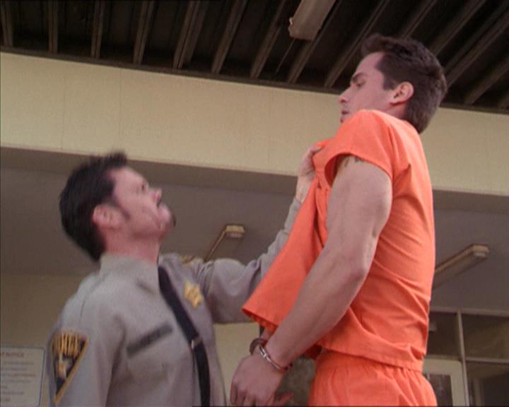 Charmed-Online-dot-215GiveMeASign0058.jpg