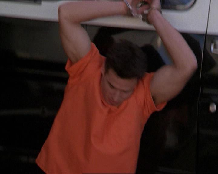Charmed-Online-dot-215GiveMeASign0062.jpg