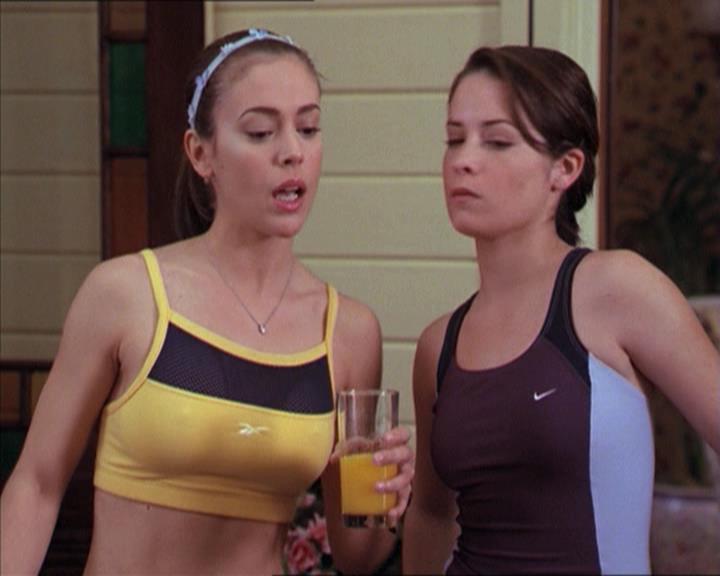 Charmed-Online-dot-215GiveMeASign0210.jpg