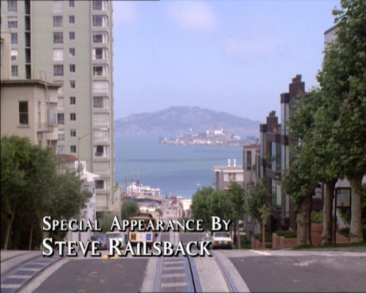 Charmed-Online-dot-215GiveMeASign0344.jpg