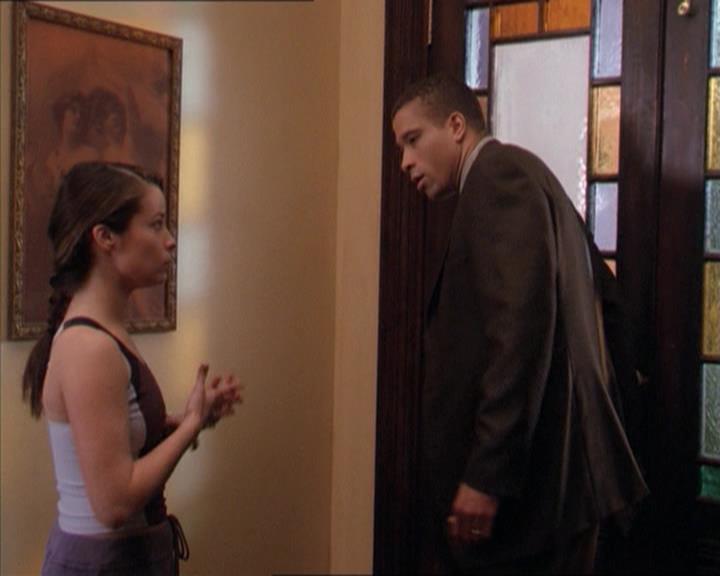 Charmed-Online-dot-215GiveMeASign0406.jpg