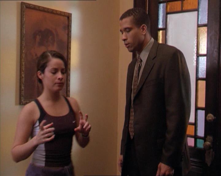 Charmed-Online-dot-215GiveMeASign0411.jpg