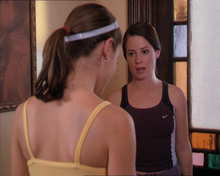 Charmed-Online-dot-215GiveMeASign0526.jpg