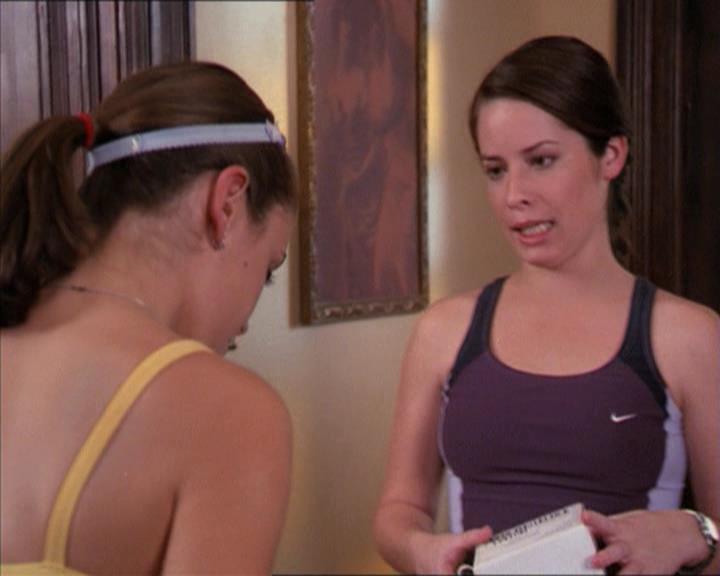 Charmed-Online-dot-215GiveMeASign0531.jpg