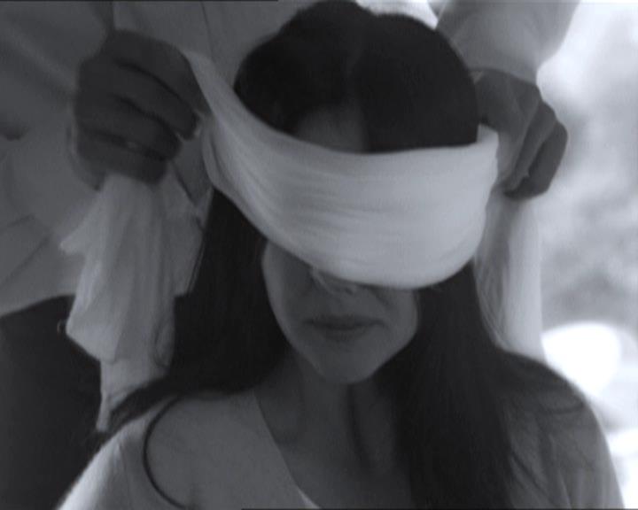 Charmed-Online-dot-215GiveMeASign0553.jpg