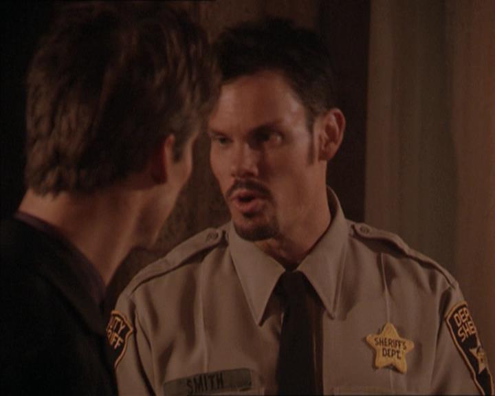 Charmed-Online-dot-215GiveMeASign0728.jpg