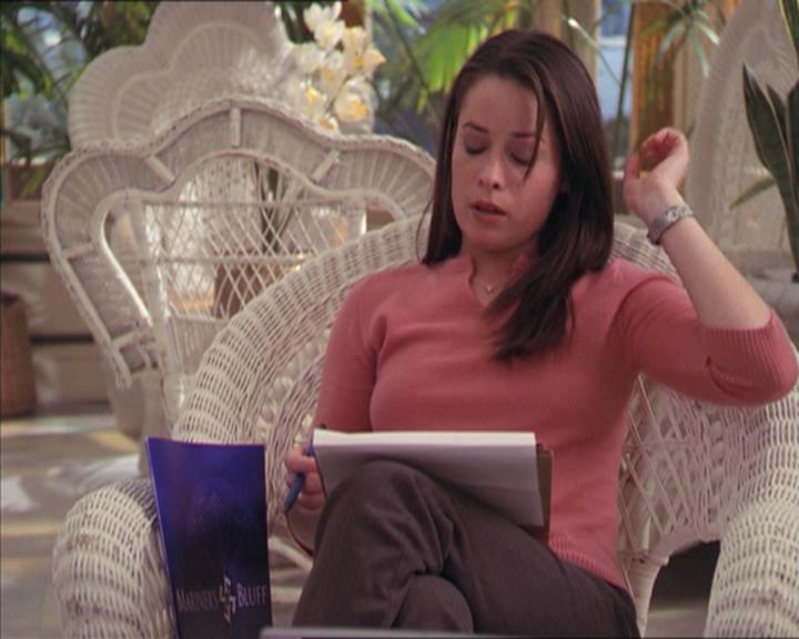 Charmed-Online-dot-215GiveMeASign1232.jpg