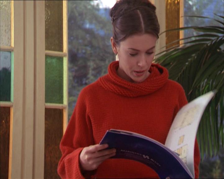 Charmed-Online-dot-215GiveMeASign1254.jpg