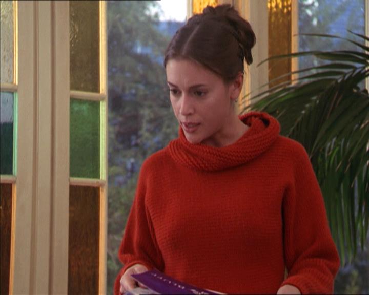 Charmed-Online-dot-215GiveMeASign1270.jpg