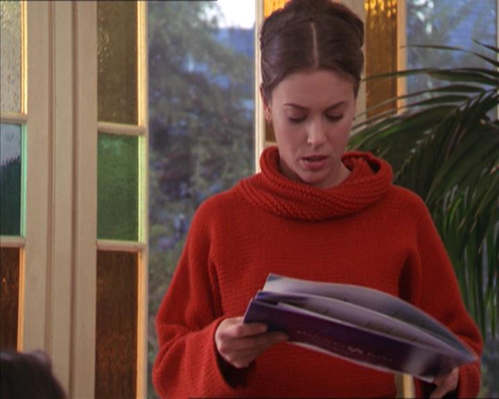 Charmed-Online-dot-215GiveMeASign1283.jpg