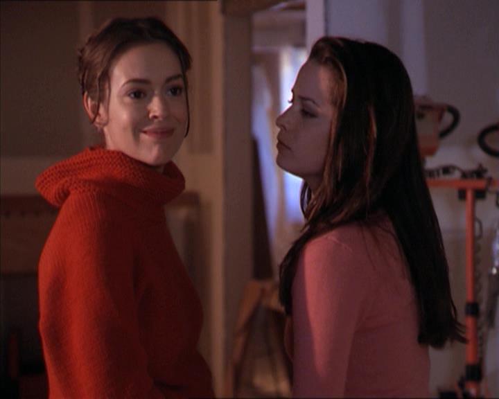 Charmed-Online-dot-215GiveMeASign1640.jpg