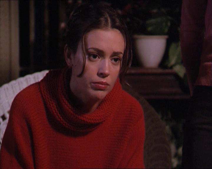 Charmed-Online-dot-215GiveMeASign1690.jpg