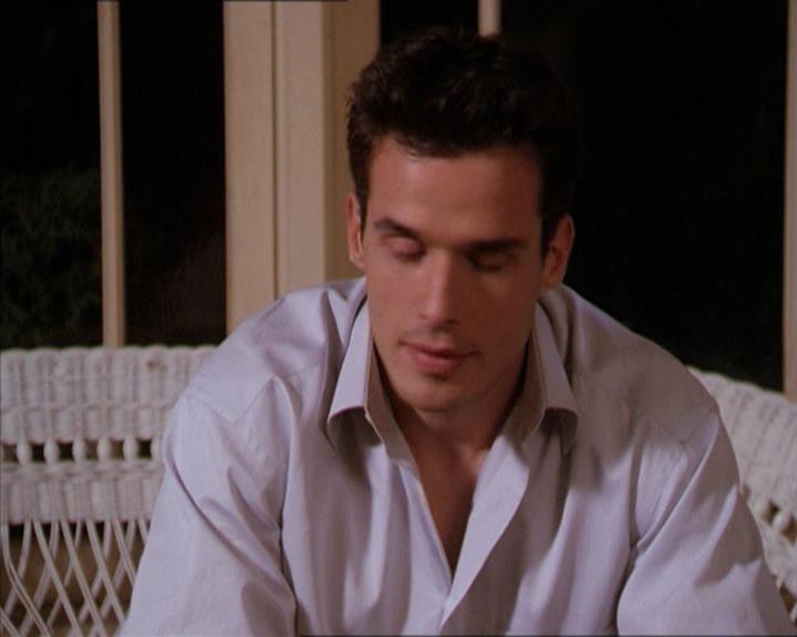 Charmed-Online-dot-215GiveMeASign1879.jpg