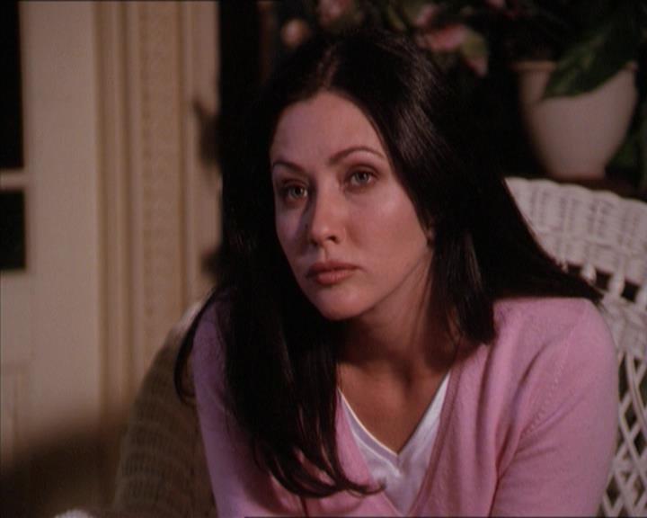 Charmed-Online-dot-215GiveMeASign1888.jpg