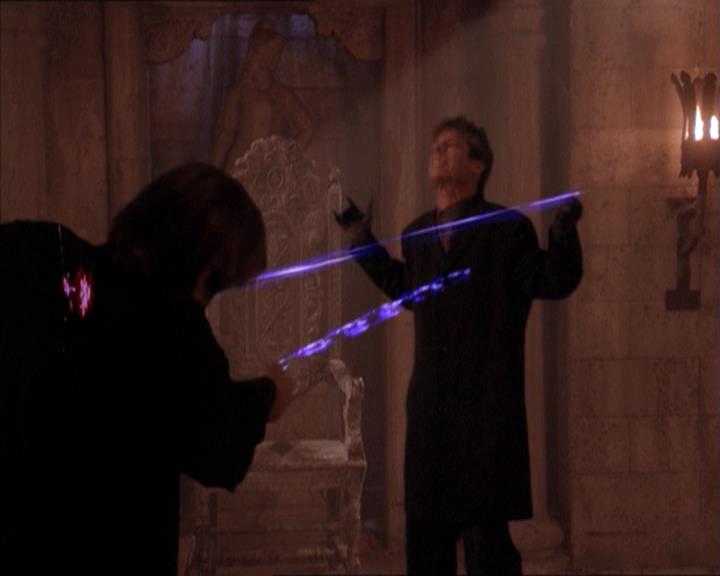 Charmed-Online-dot-215GiveMeASign2158.jpg