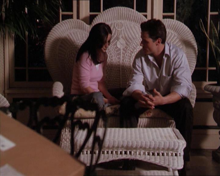 Charmed-Online-dot-215GiveMeASign2211.jpg