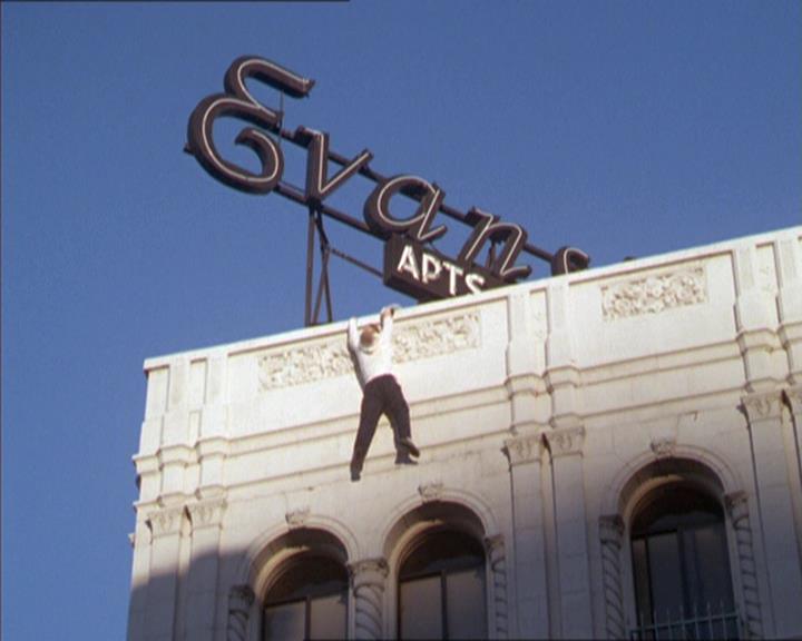 Charmed-Online-dot-216MurphysLuck0208.jpg