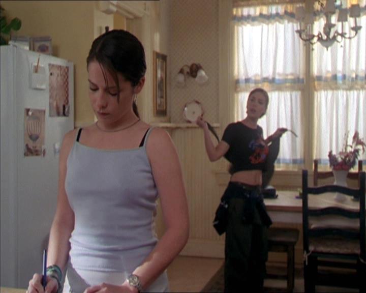 Charmed-Online-dot-216MurphysLuck0333.jpg