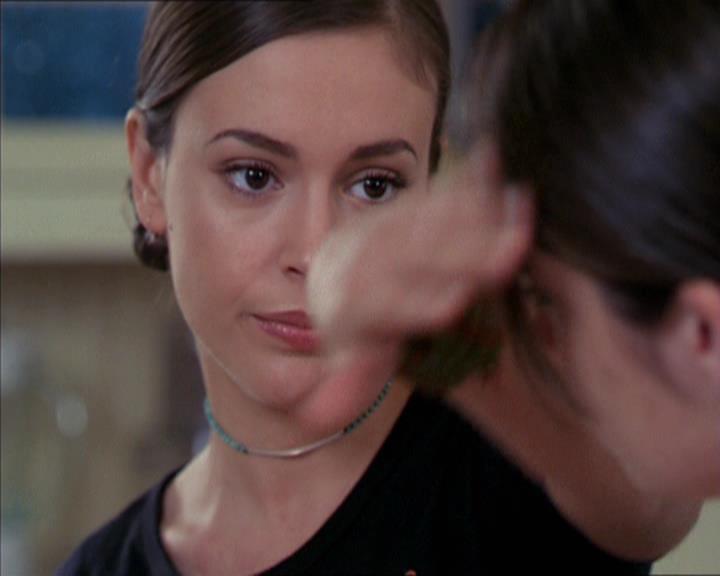 Charmed-Online-dot-216MurphysLuck0381.jpg