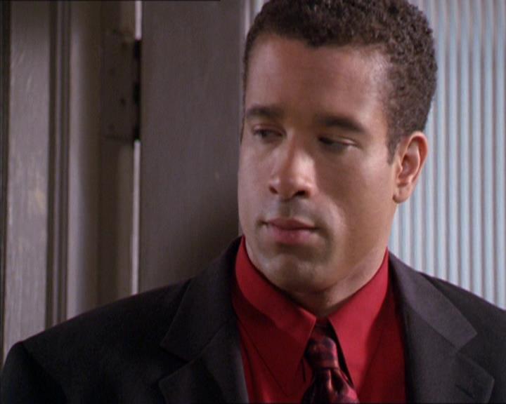 Charmed-Online-dot-216MurphysLuck0406.jpg