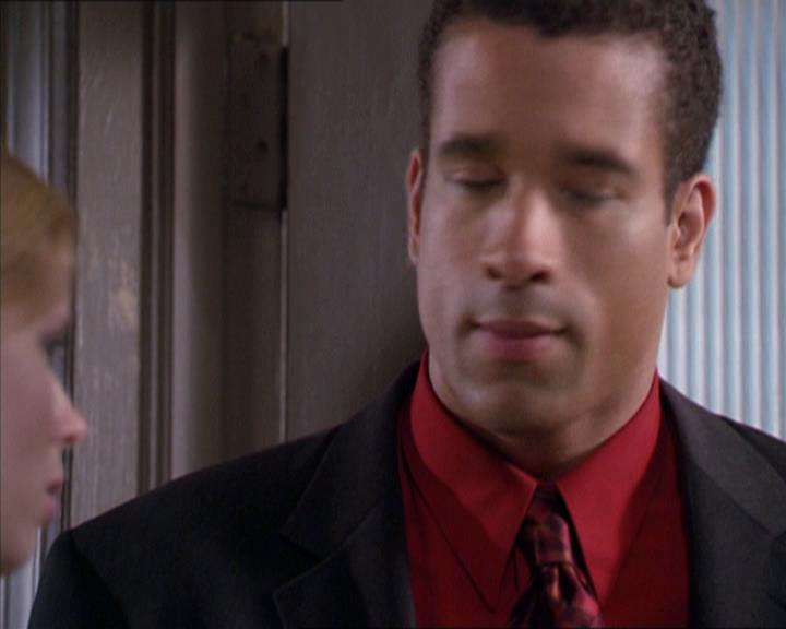 Charmed-Online-dot-216MurphysLuck0412.jpg