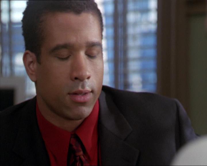 Charmed-Online-dot-216MurphysLuck0463.jpg