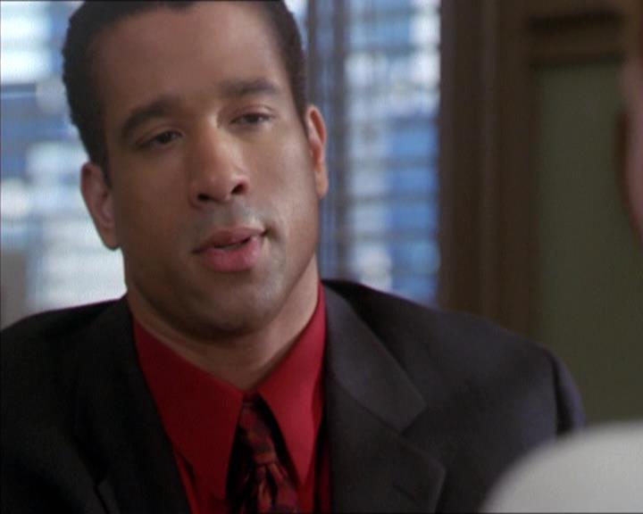 Charmed-Online-dot-216MurphysLuck0469.jpg