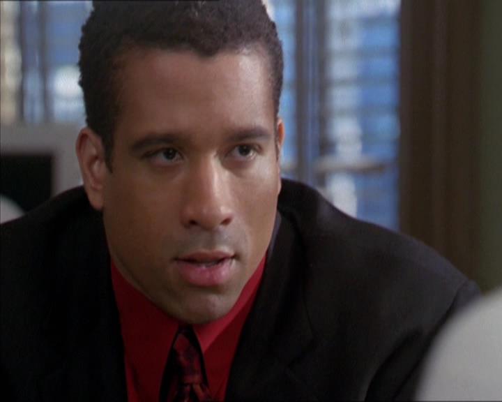 Charmed-Online-dot-216MurphysLuck0488.jpg