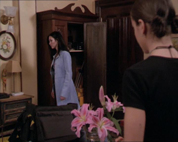 Charmed-Online-dot-216MurphysLuck0534.jpg