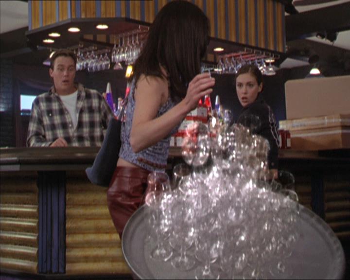 Charmed-Online-dot-216MurphysLuck1049.jpg
