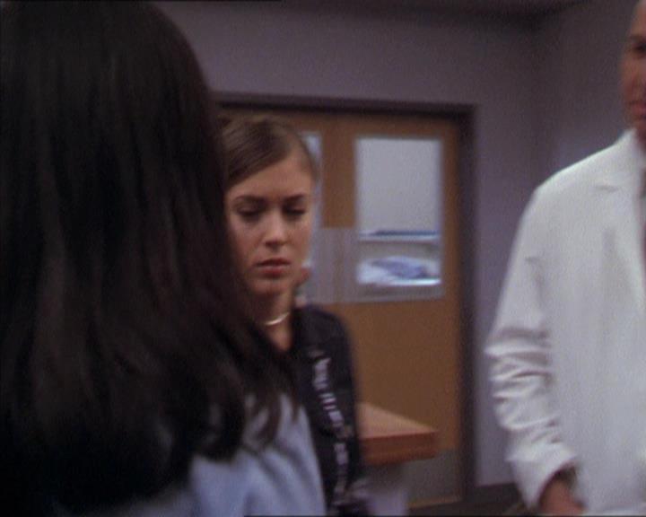 Charmed-Online-dot-216MurphysLuck1151.jpg