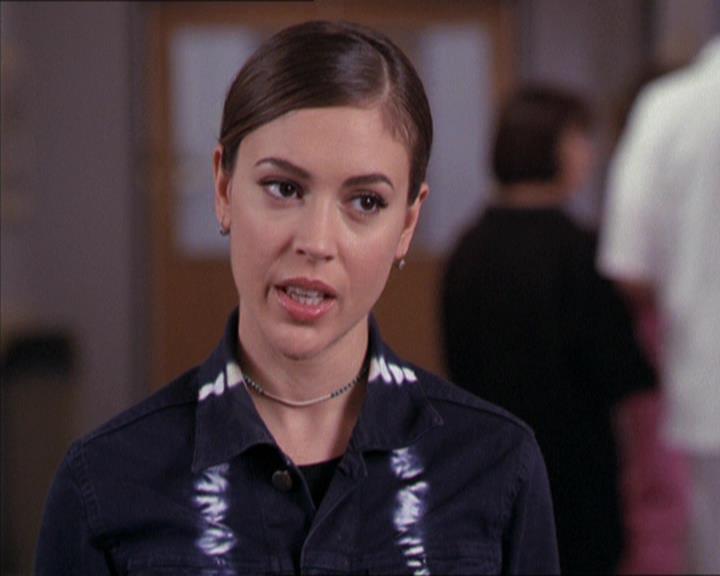 Charmed-Online-dot-216MurphysLuck1209.jpg