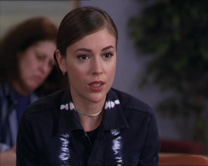 Charmed-Online-dot-216MurphysLuck1272.jpg