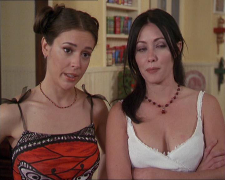 Charmed-Online-dot-217HowtoMakeAQuiltoutofAmericans0170.jpg