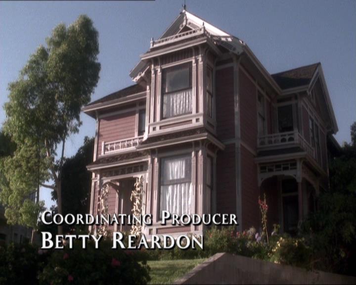 Charmed-Online-dot-217HowtoMakeAQuiltoutofAmericans0281.jpg