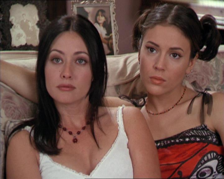 Charmed-Online-dot-217HowtoMakeAQuiltoutofAmericans0389.jpg