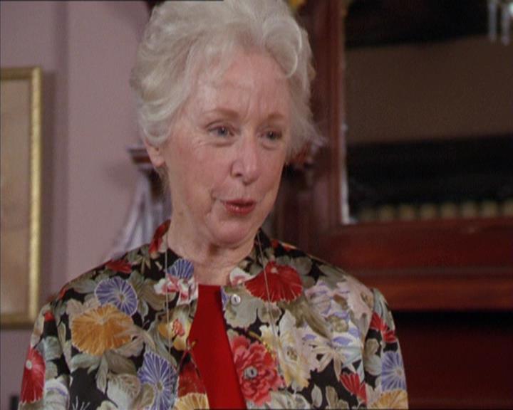 Charmed-Online-dot-217HowtoMakeAQuiltoutofAmericans0426.jpg