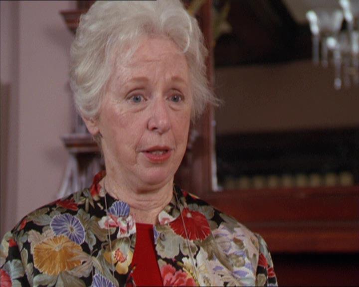 Charmed-Online-dot-217HowtoMakeAQuiltoutofAmericans0428.jpg