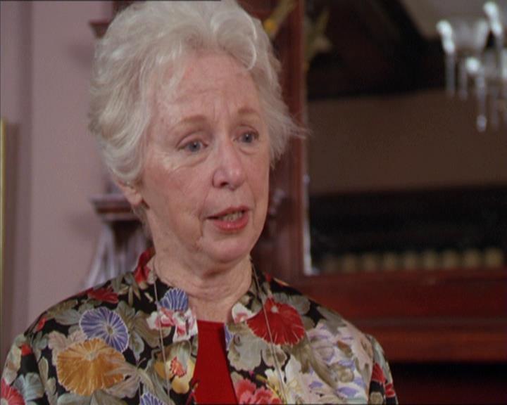 Charmed-Online-dot-217HowtoMakeAQuiltoutofAmericans0429.jpg