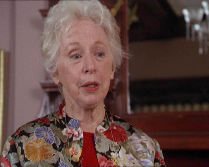 Charmed-Online-dot-217HowtoMakeAQuiltoutofAmericans0430.jpg