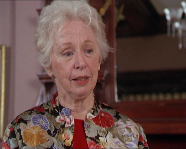 Charmed-Online-dot-217HowtoMakeAQuiltoutofAmericans0431.jpg