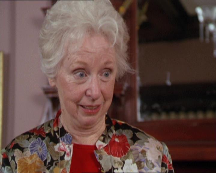 Charmed-Online-dot-217HowtoMakeAQuiltoutofAmericans0437.jpg