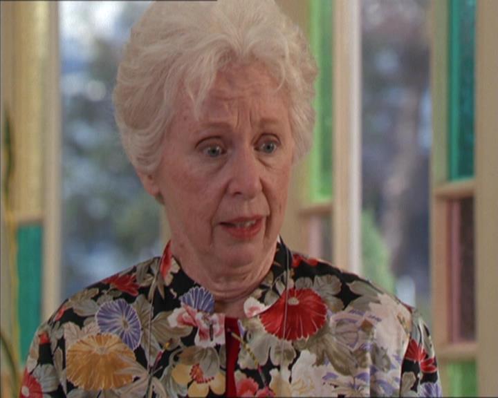 Charmed-Online-dot-217HowtoMakeAQuiltoutofAmericans0585.jpg