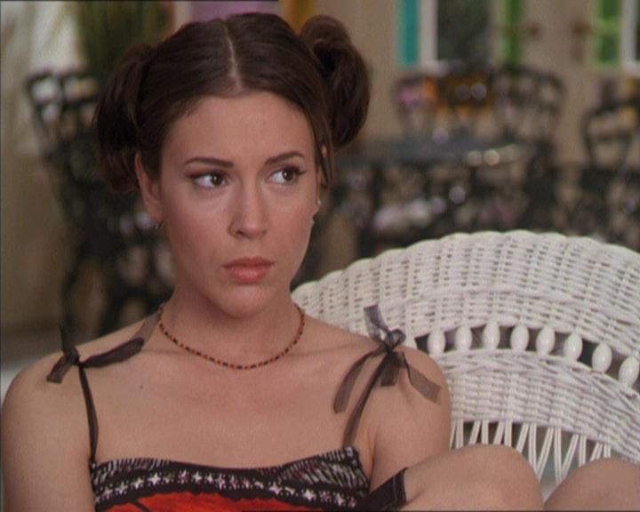Charmed-Online-dot-217HowtoMakeAQuiltoutofAmericans0615.jpg